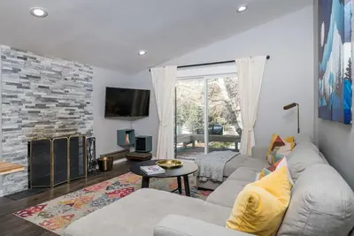 Image de Summer Stays Available! 2-Bedroom Elkhorn Condo with Shared Pool and Hot Tub