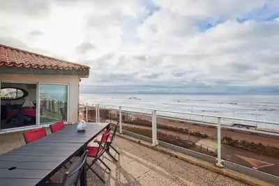 Image de Superbe duplex avec terrasse face océan, 4 chambres, wifi gratuit