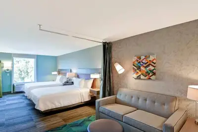 Image de Urban Escape: 4 Pet-friendly Units. Free  Breakfast, Pets Allowed, Pool!