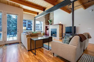 Image de Bh19 | 350 yards from Mtn Village | Newly Listed | Private Rooftop Hot Tub | Ope