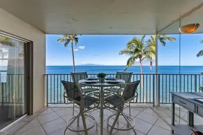 Image de Stunning Oceanfront Condo #512: Updated Luxury & Breathtaking Sunset Views!