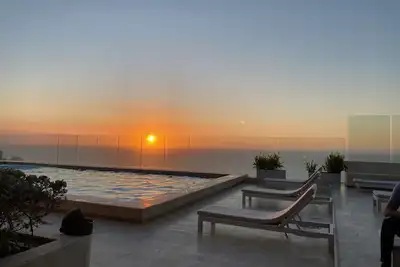 Image de Luxury Apartment on 28th Floor - Seaview