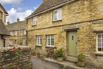 Image de Beautiful Historic High Street Cottage in Burford