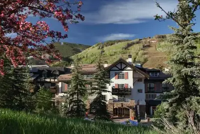 Image de Austria Haus Club 3 Bedroom Luxury Condo w Free Parking and B'fast