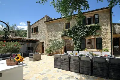 Image de Traditional Mallorca Villa | 6 Bedrooms | Villa Colonya Olive | Private Pool & Stunning Views | Colonya Valley