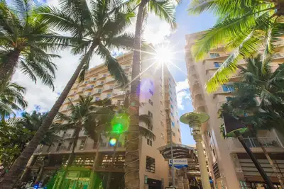 2 Bedroom at Lewers St!