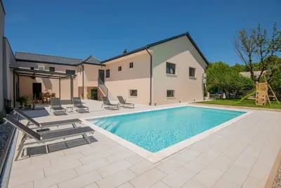 Image de Belle maison à Kamenmost avec WiFi