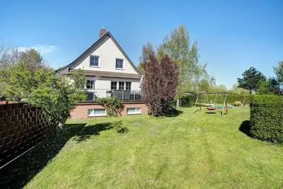 Image de Maison de vacances 'Rügenferienhaus Komplett' avec terrasse partagée, jardin partagé et Wi-Fi