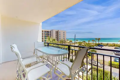 Image de Serene Gulf-front condo with a pool, tennis, grilling area, & beach access
