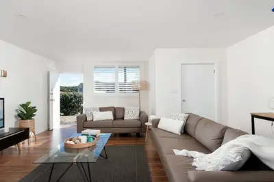Image de Aloha Beach House – Stay 3, Pay 2!