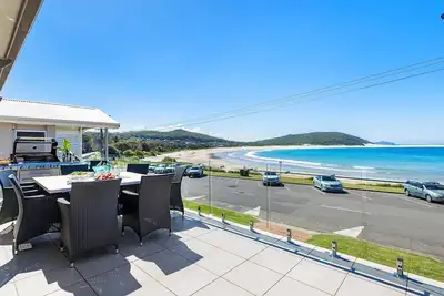 Image de On the Beach – Stay 3, Pay 2!