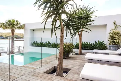 Image de Luxury Villas Wagstaffe Tropics (Walk to Beach)