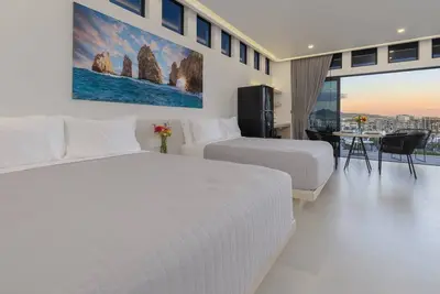 Image de New 1br Condo near Marina and Downtown - Pool