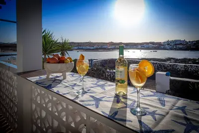 Image de Beautiful house seafront
