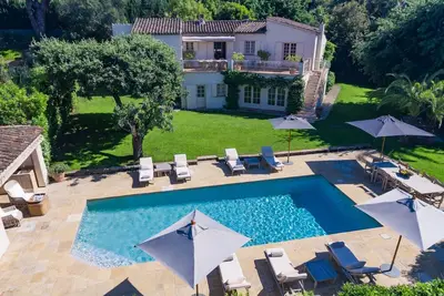 300m des plages : Magnifique villa à Gassin, Vue Mer, piscine et jardin arboré