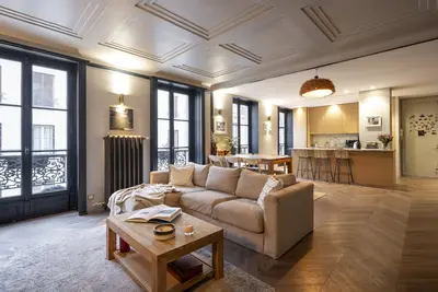 Image de Magnifique appartement Paris proche Saint-Lazare - By Askmefrance
