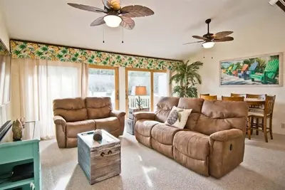 Image de Oceans #11, Oceanside Condo in Pine Knoll Shores, Nc!