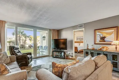 Image de Dolphin Point 103b - Harbor View 2 Br on ground floor - Great Rates