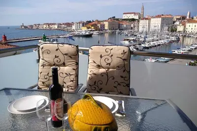 Image de Two bedroom apartment with terrace Fredi