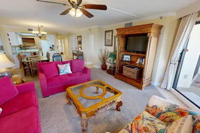 Image de Ir 616 - 2 Br that sleeps 8 and sits beachside - Sunset Views!