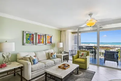 Image de Magnolia House 309 is a Luxury 1 Br with Free Beach Service for 2