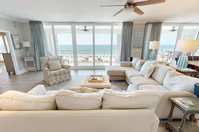 Image de Stunning Luxury in this Gulf front 3 Br 3 Ba and amazing views