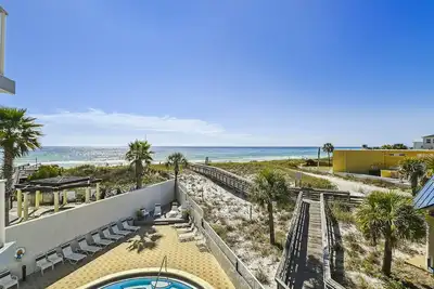 Image de Seacrest 301b is a 2 Br Gulf front on Okaloosa Island