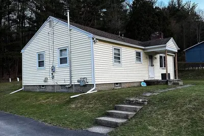 Image de 23 Miles To Ellicottville! The Cozy Hideaway - Pet Friendly! !