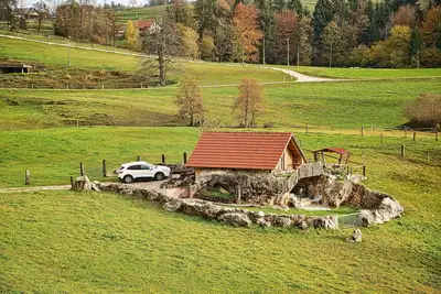 Cottage on the rocks with hot tub and sauna