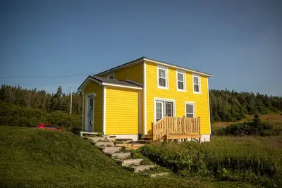 Image de Oceanfront located near L'Anse aux Meadows Viking Site Newfoundland-Wavey’s
