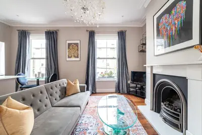 Image de Elegant Chelsea Hideaway