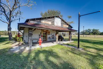 Image de Rustic Lake City Studio Near Ichetucknee Springs!