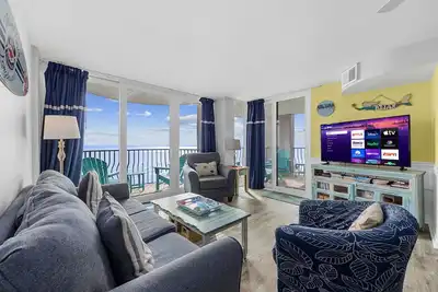 Image de Modern Direct Oceanfront 3 Bedroom Condo at Palms Resort! Close to everything!