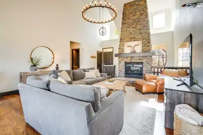 Image de Half-Mi to Skiing: Gorgeous Granby Ranch Home!
