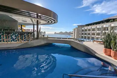 Image de Two Attached Suites! with a King and 2 Queen beds! Corazon Cabo Beach Resort