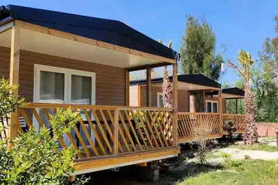 Image de Mobil-Home California Standard 3 Zimmer 4 Personen Klimaanlage + Tv