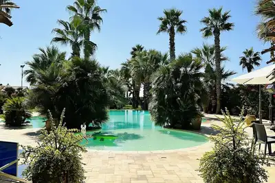Image de Maison de vacances privée avec piscine privée, bain à remous, Wifi, climatisation, Tv, patio