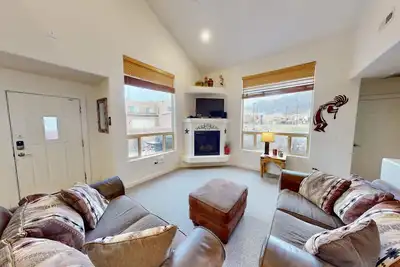 Rim Vistas 4a4 | 3 Bed, 2. 5 Bath