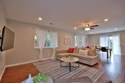 Image de Marvelous Santa Clara 3br w/ Backyard, nr El Camino Real, by Blueground