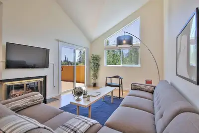 Image de Open San Carlos 2br w/ Parking & W/D, walk to Restaurants, by Blueground