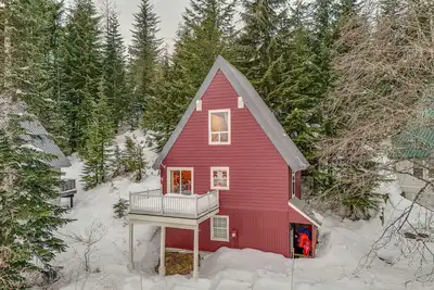 Image de Snoqualmie Pass Cabin w/ Deck: Walk to Ski Lift