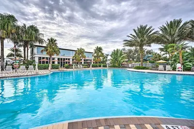 Image de Four Corners Townhome w/ Pool Access Near Disney!