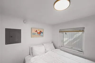Image de Great Deals on Summer Stays!