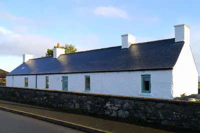 Craigielea Cottage -  a cottage that sleeps 6 guests  in 3 bedrooms