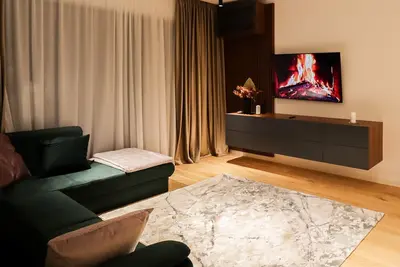 Image de Safe and comfortable apartments, listed on trustworthy platforms.