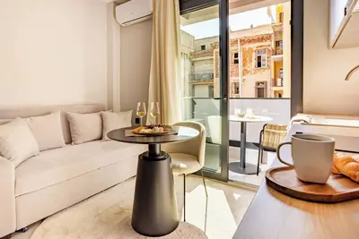 Image de Sanders Tower Centre - Charmant Studio avec Balcon