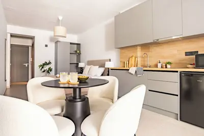Image de Sanders Tower Centre - Studio lumineux avec balcon