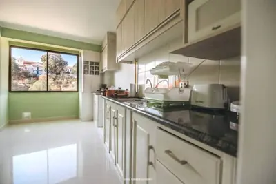 Image de Beautiful and cozy apartment in a peaceful location. Great for families.