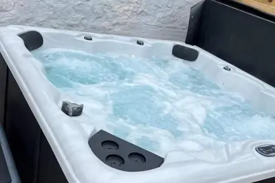 Image de Gîte Rubis 4\/6 pers, Jacuzzi, Pairi Daiza