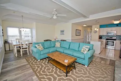 Image de Pier Pointe 1b3, Oceanfront Condo in Emerald Isle, Nc!